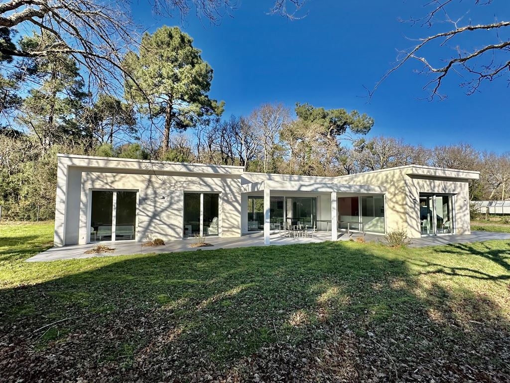 Image 1 - Maison d'architecte - SOULAC SUR MER annonce immobilière du mois