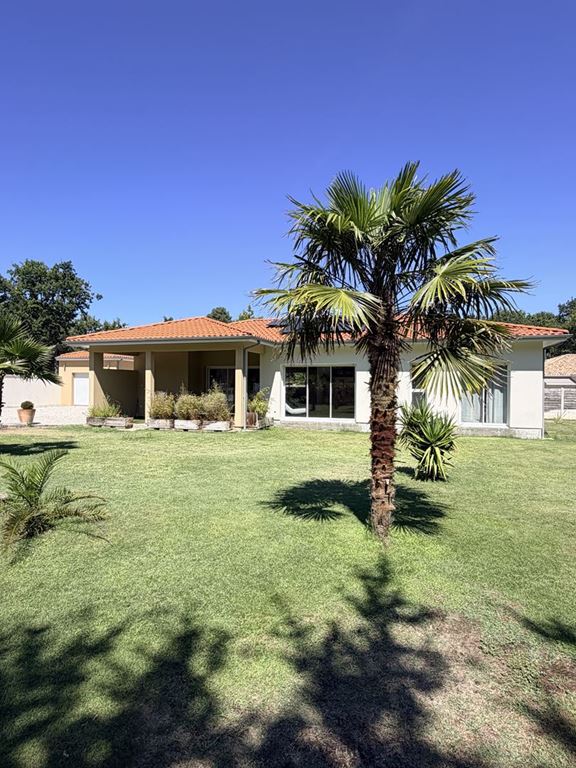 Maison traditionnelle SOULAC SUR MER 396000€ PAILLÉ IMMOBILIER Maison traditionnelle SOULAC SUR MER 396000€ PAILLÉ IMMOBILIER