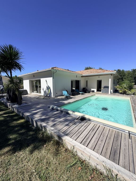 Maison traditionnelle GRAYAN ET L'HOPITAL 430000€ PAILLÉ IMMOBILIER Maison traditionnelle GRAYAN ET L'HOPITAL 430000€ PAILLÉ IMMOBILIER